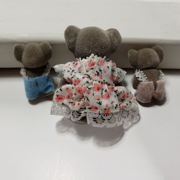 Vintage Flocked Koala Toy Family Miniature Mother Boy Girl Articulated Clothes - Picture 3 of 8